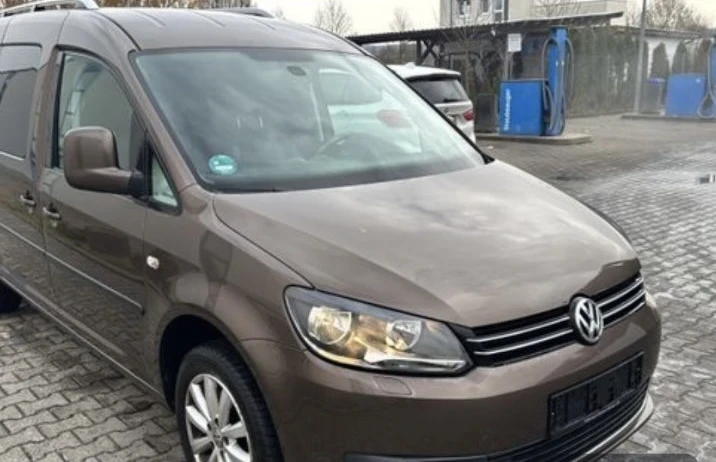 VW Caddy 2.0 Ecofuel Maxi фабричен метан 7 места Highline, снимка 8 - Автомобили и джипове - 52595871