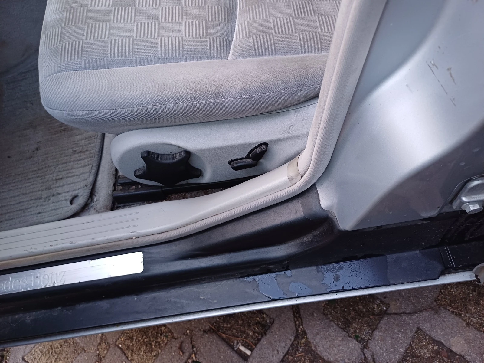 Mercedes-Benz C 220, снимка 15 - Автомобили и джипове - 53930600