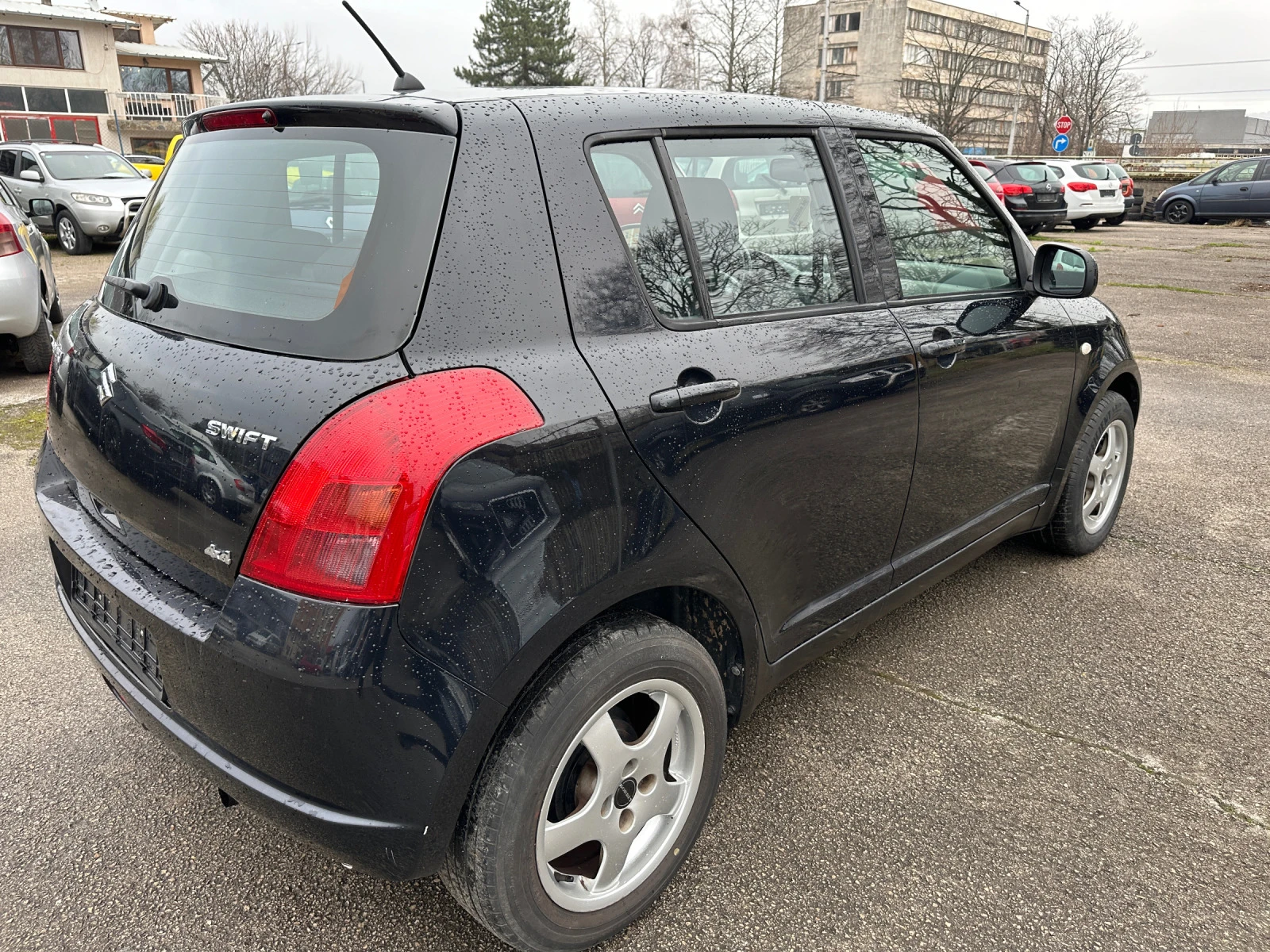 Suzuki Swift 1.3I-92kc 4x4 - изображение 7