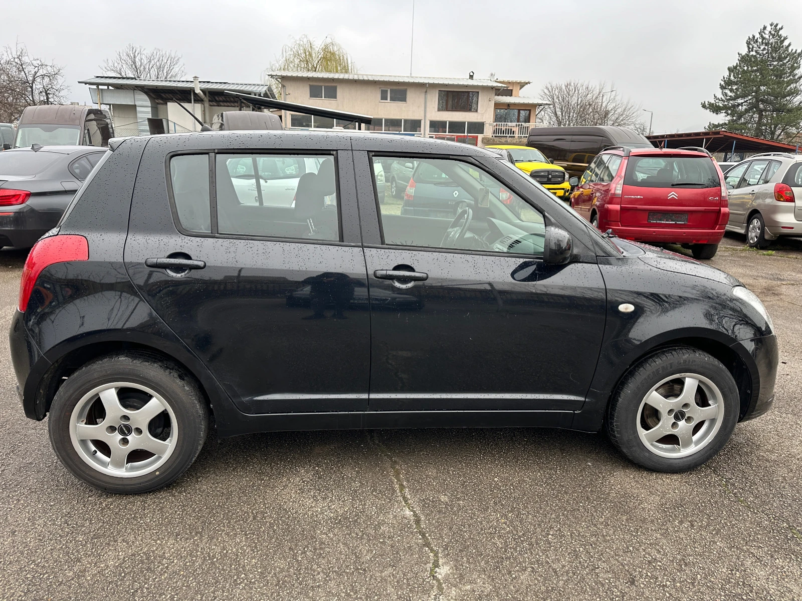 Suzuki Swift 1.3I-92kc 4x4 - изображение 8