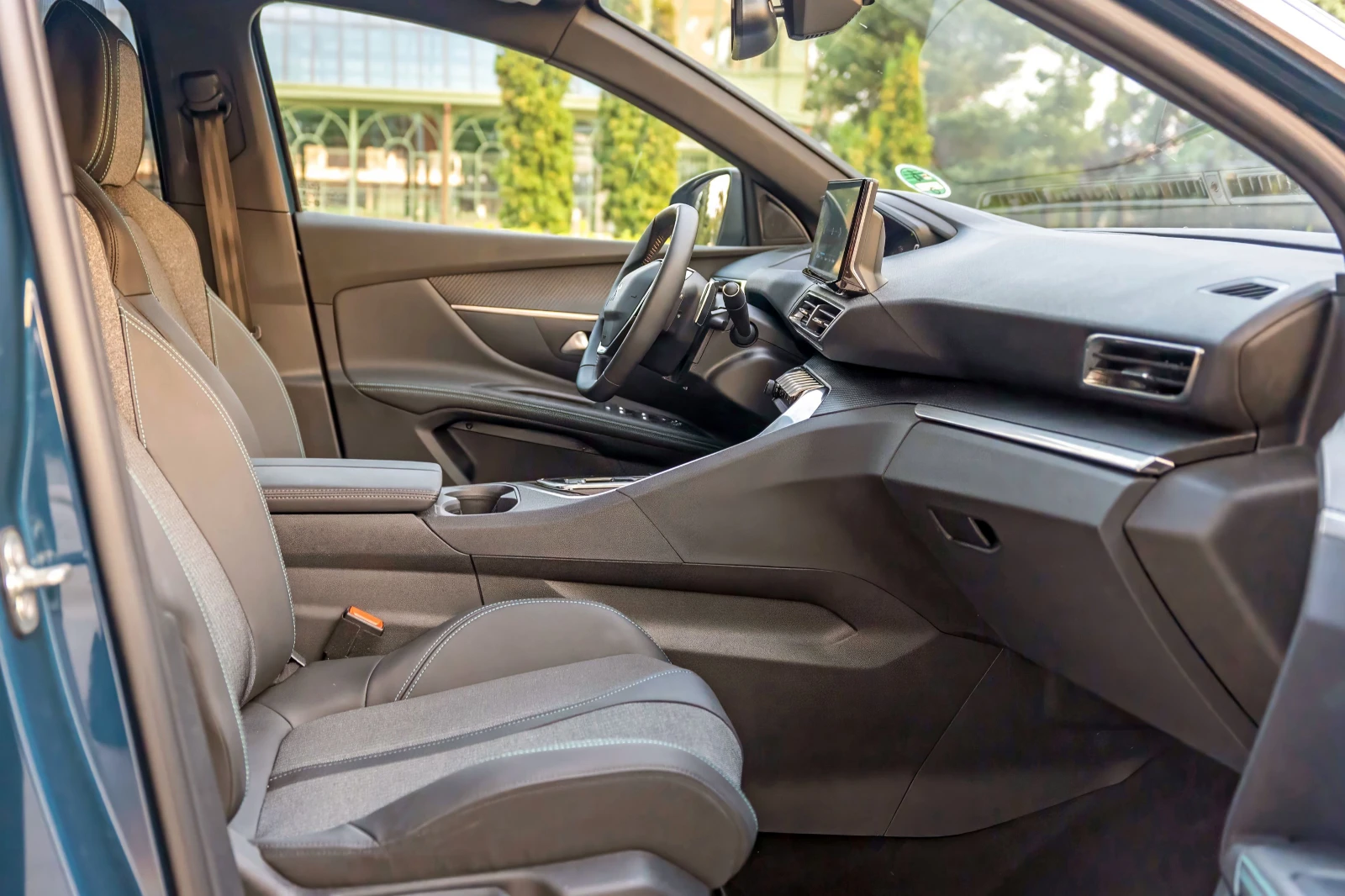 Peugeot 5008 GT 2024    8500   | Mobile.bg   12