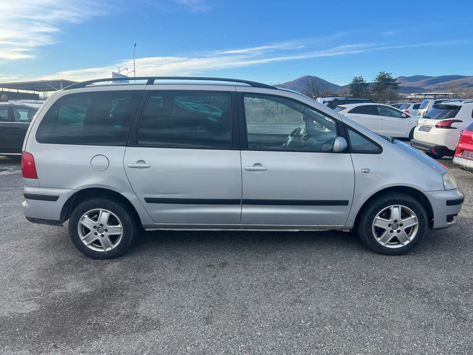 VW Sharan 1.9TDI-7MESTA - изображение 4