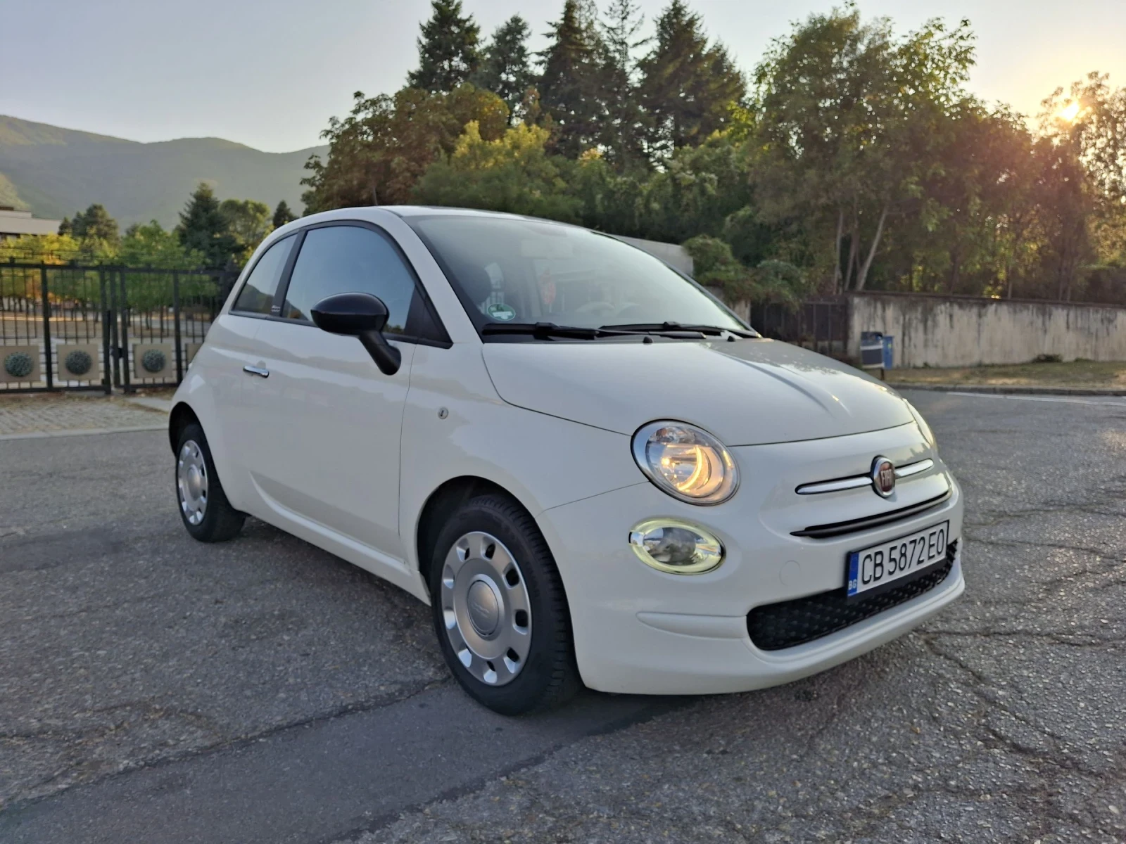 Fiat 500 Cult Mild-Hybrid Обслужен СЕРВИЗНА ИСТОРИЯ - изображение 3