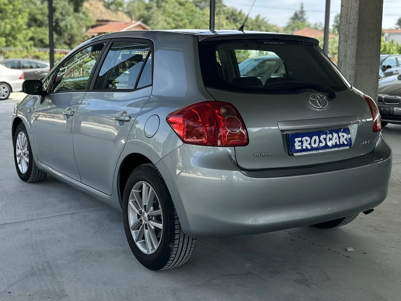 Toyota Auris 2.0D4D - изображение 5