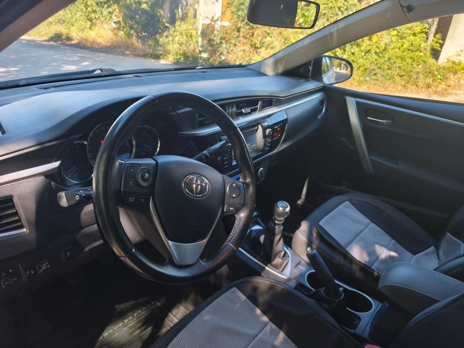 Toyota Corolla  - изображение 8