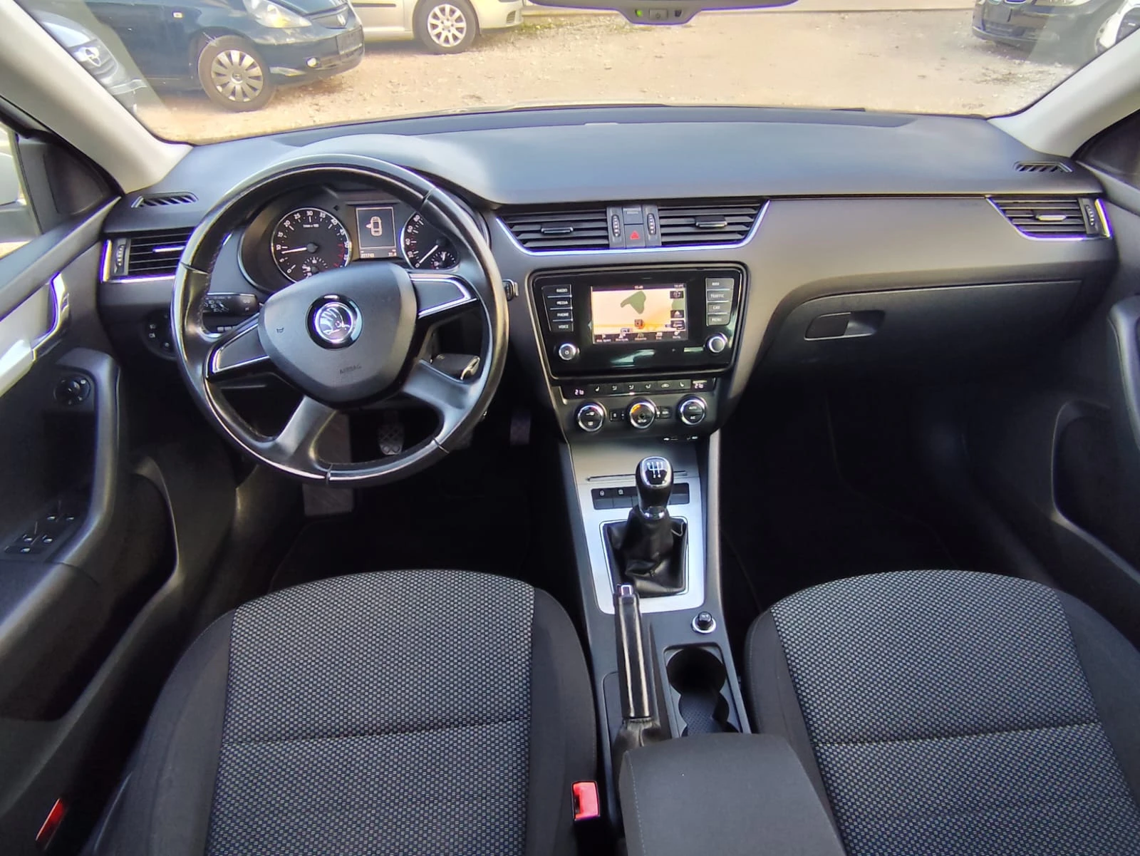 Skoda Octavia 1.6 дизел 105 коня - изображение 9