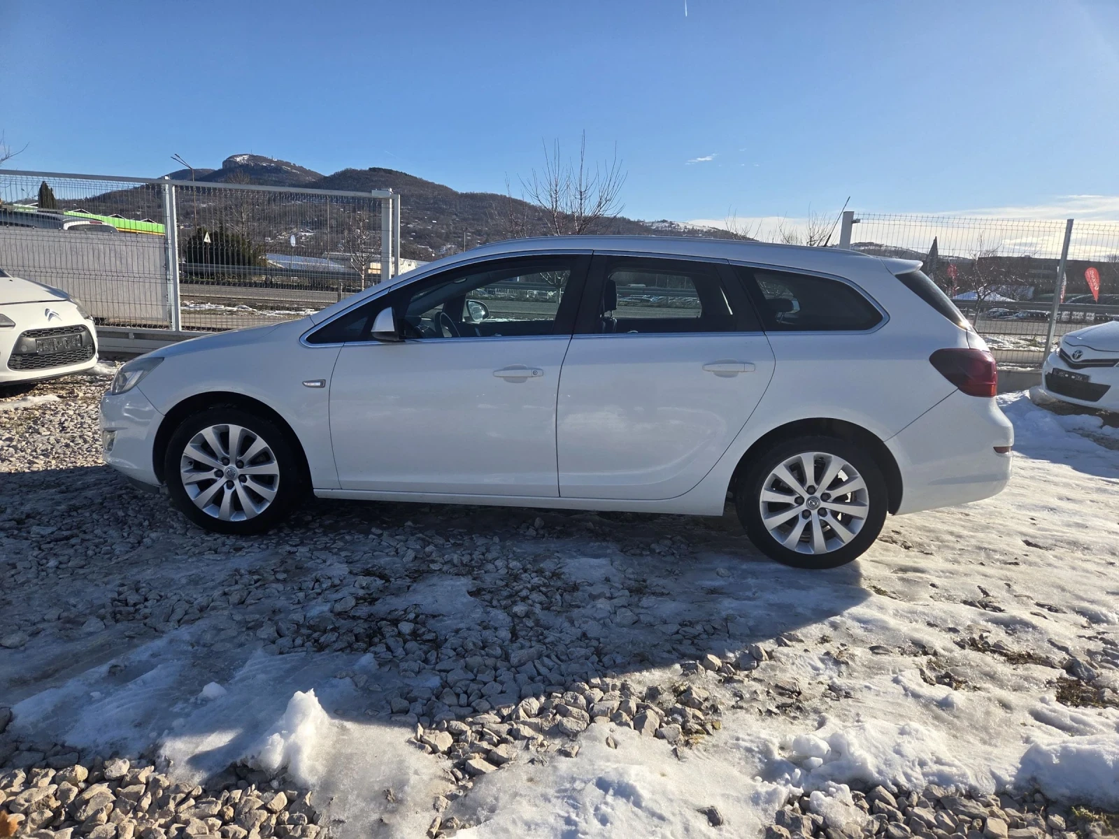 Opel Astra 1.7cdti * cosmo*  - изображение 8