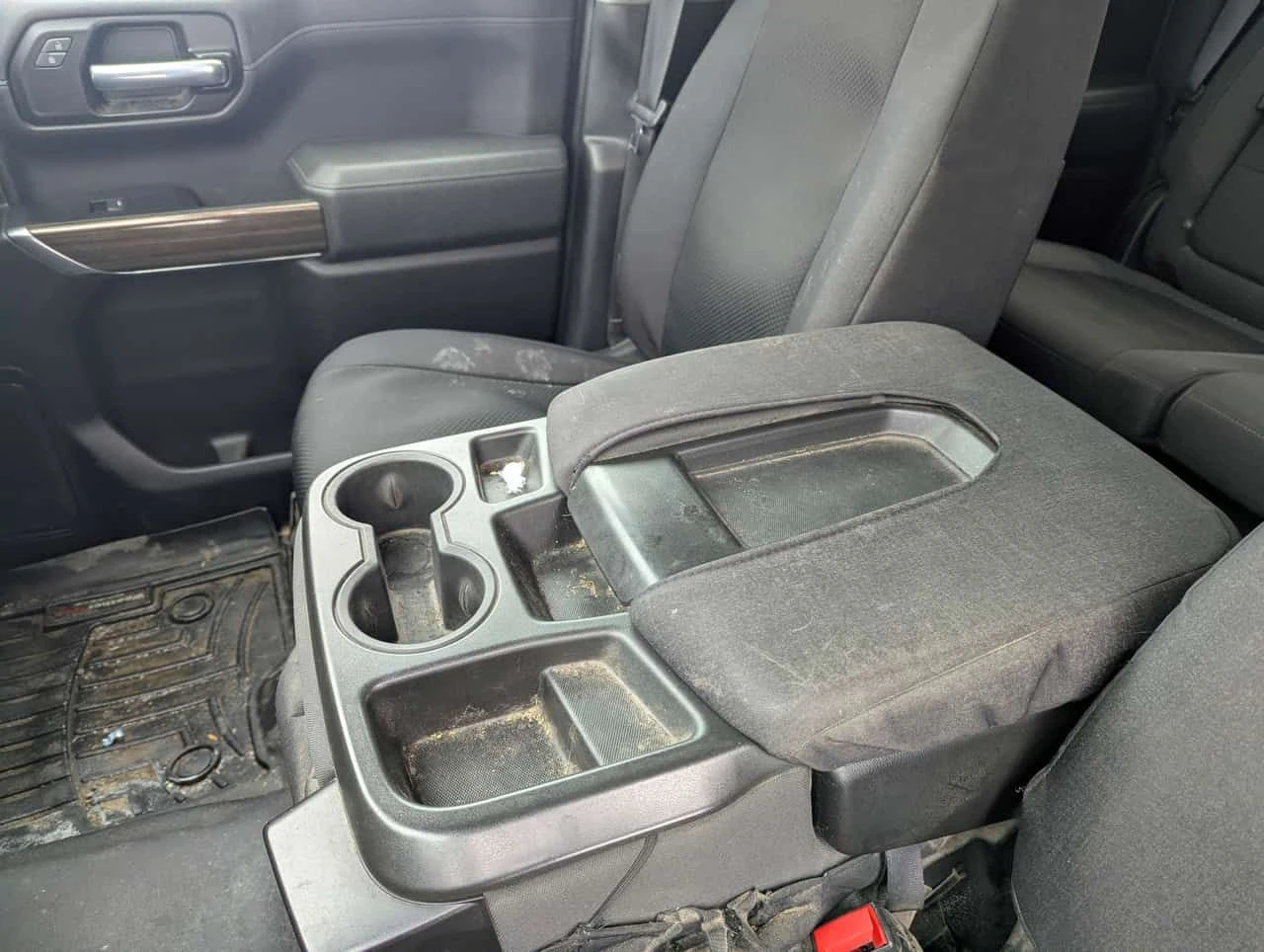 Chevrolet Silverado * RST * CARFAX * KEYLESS * ПОДГРЕВИ *  - изображение 10