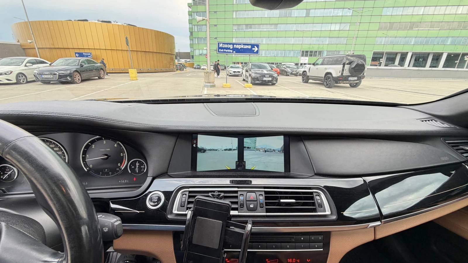 BMW 740 Full MPaket, снимка 14 - Автомобили и джипове - 54267143