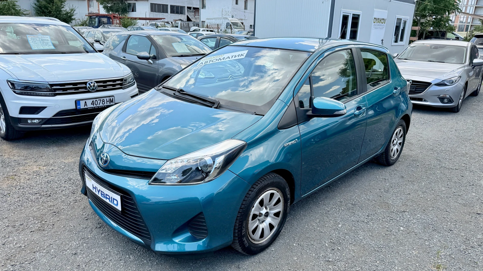 Toyota Yaris 1.5Hybrid Автоматик, Внос Швейцария, LED, Камера..