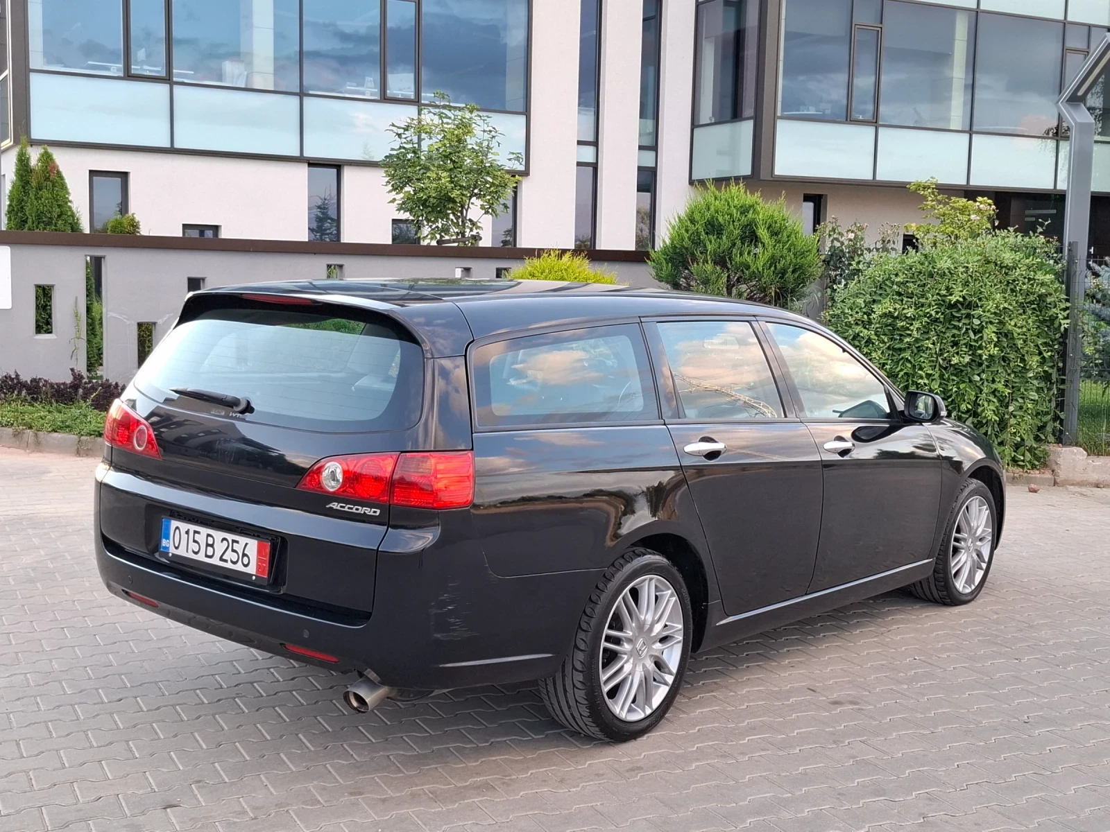 Honda Accord 2.0I* (156кс)* KOЖА* HOB BHOC* * , снимка 14 - Автомобили и джипове - 55192932