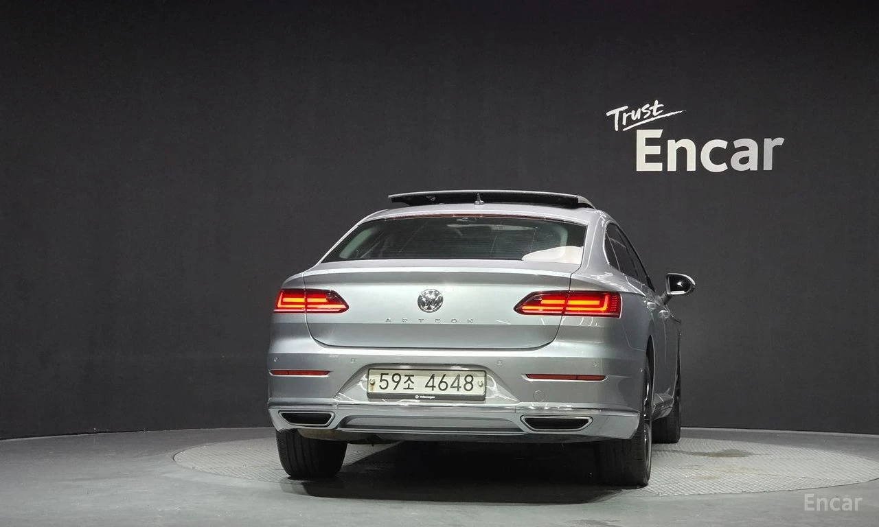 VW Arteon 2.0 TDI Prestige* DISTRONIC* 360 CAM* ХЕДЪП* PANO*, снимка 4 - Автомобили и джипове - 55224415