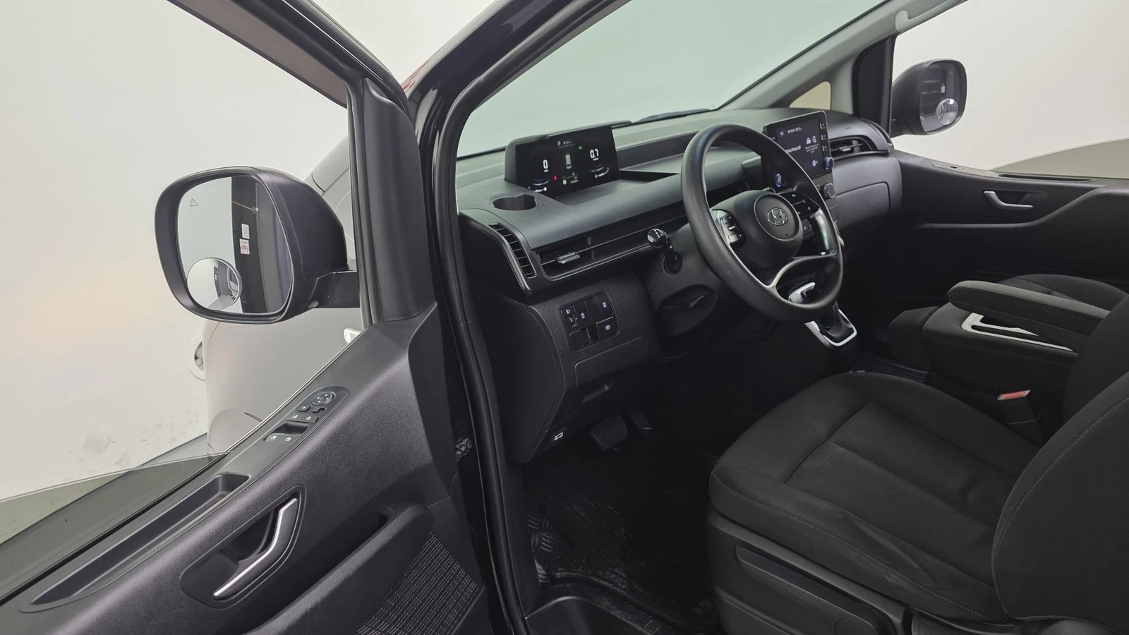 Hyundai Staria Cargo* BLIND SPOT* КРАЙНА ЦЕНА, снимка 11 - Автомобили и джипове - 55367062