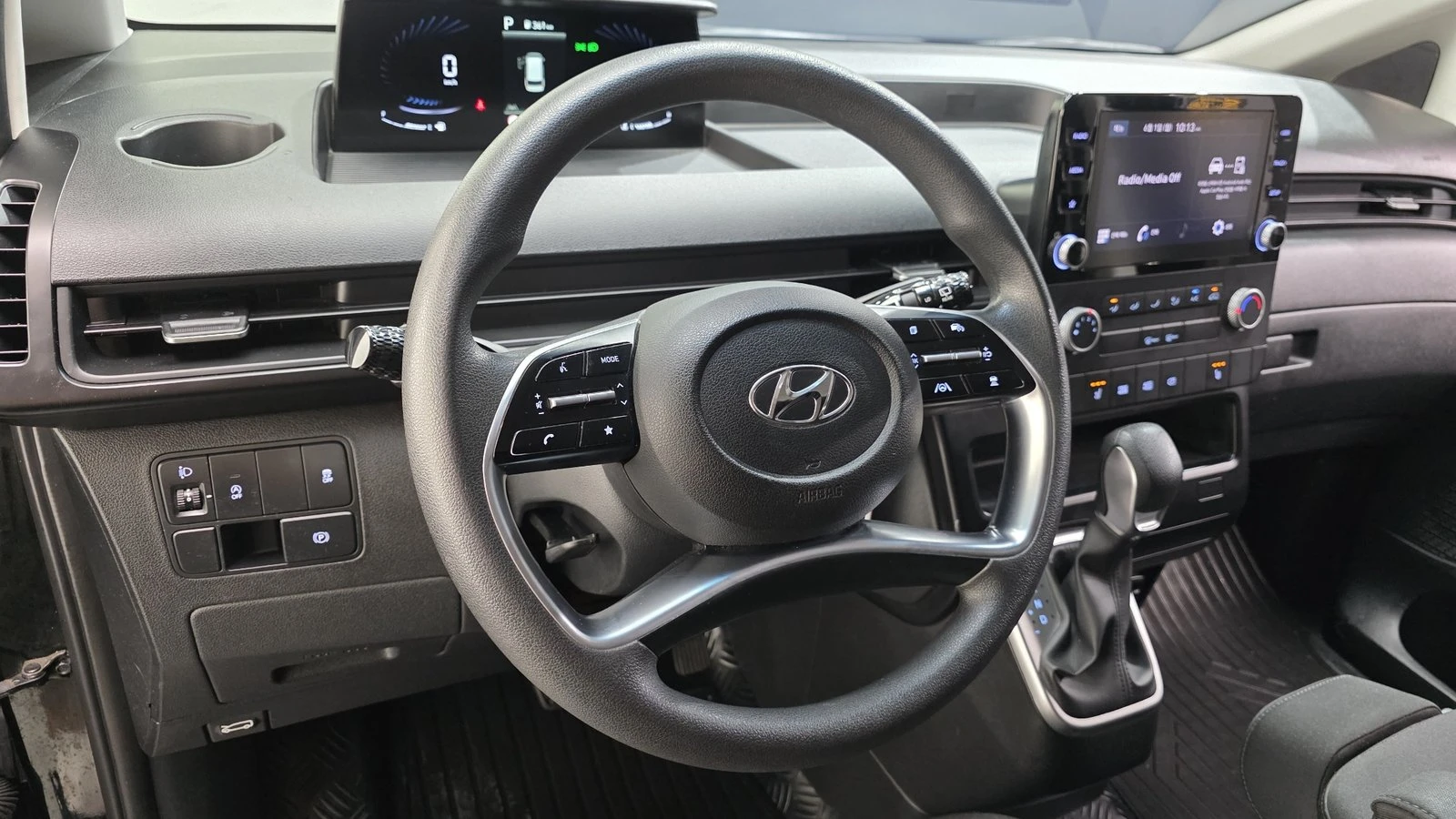 Hyundai Staria Cargo* BLIND SPOT* КРАЙНА ЦЕНА, снимка 14 - Автомобили и джипове - 55367062
