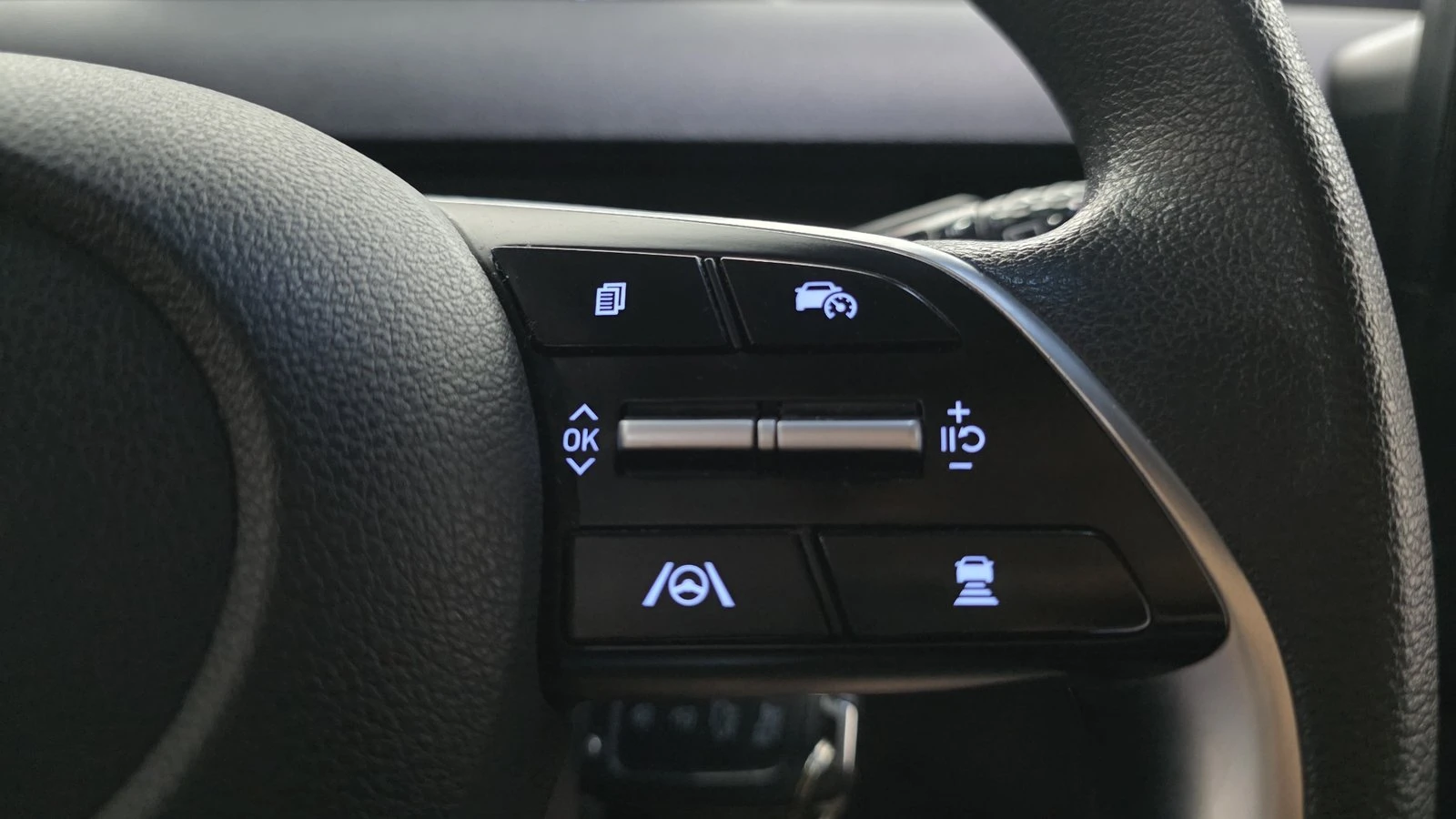 Hyundai Staria Cargo* BLIND SPOT* КРАЙНА ЦЕНА, снимка 15 - Автомобили и джипове - 55367062