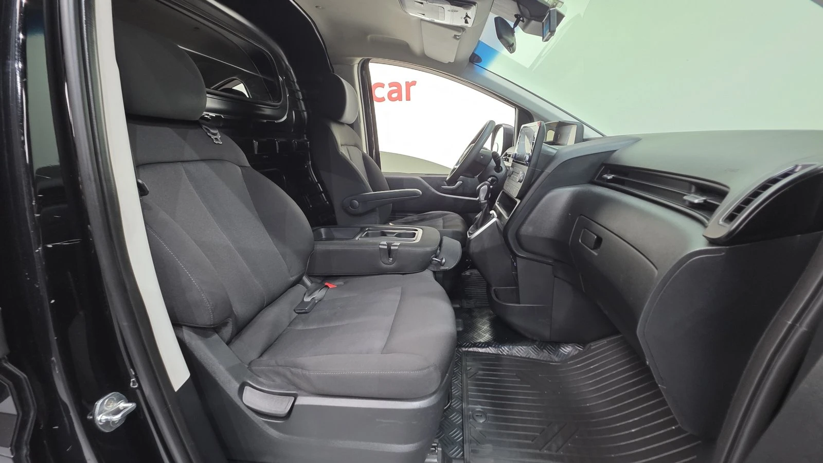 Hyundai Staria Cargo* BLIND SPOT* КРАЙНА ЦЕНА, снимка 10 - Автомобили и джипове - 55367062