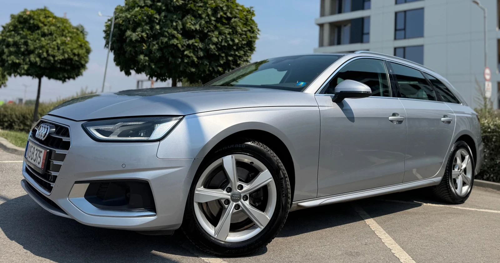 Audi A4 35TSI* Avant* Full Led* Като нова!, снимка 7 - Автомобили и джипове - 55708030