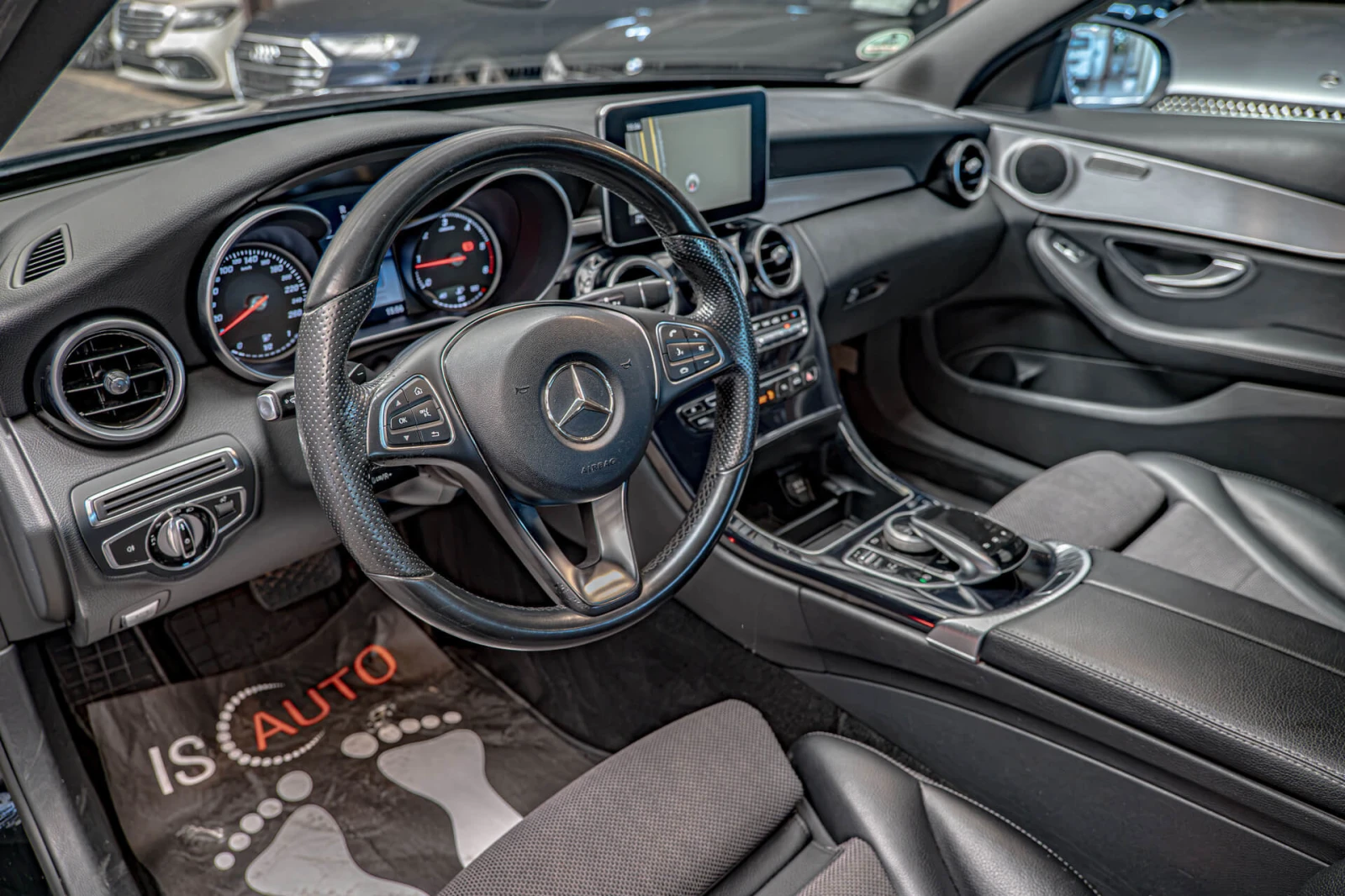 Mercedes-Benz C 250 CDI/4Matic/BlueTec/Distronic/PDC/F1, снимка 7 - Автомобили и джипове - 55903862