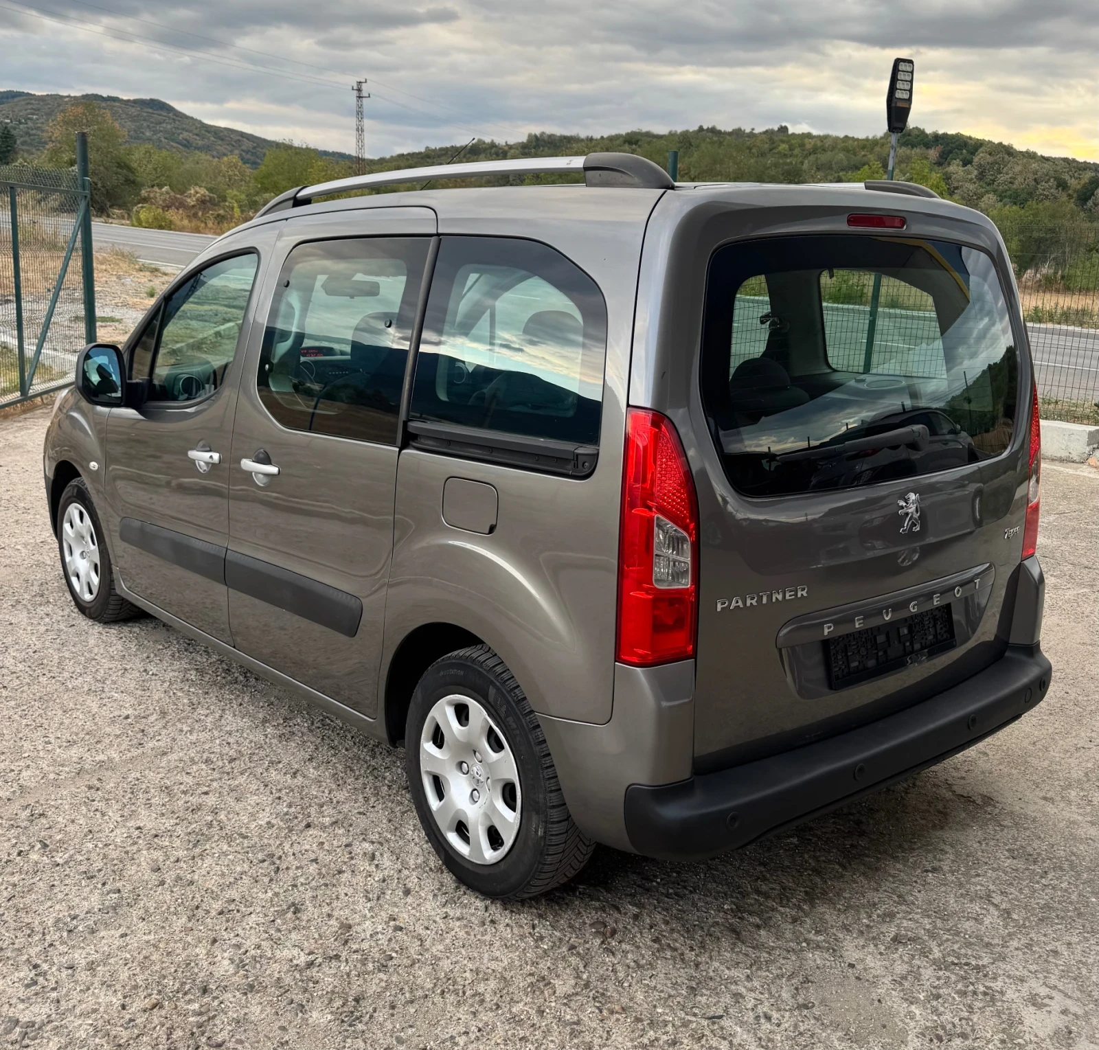 Peugeot Partner 1.6hdi Tepee | Mobile.bg � ����������� 6