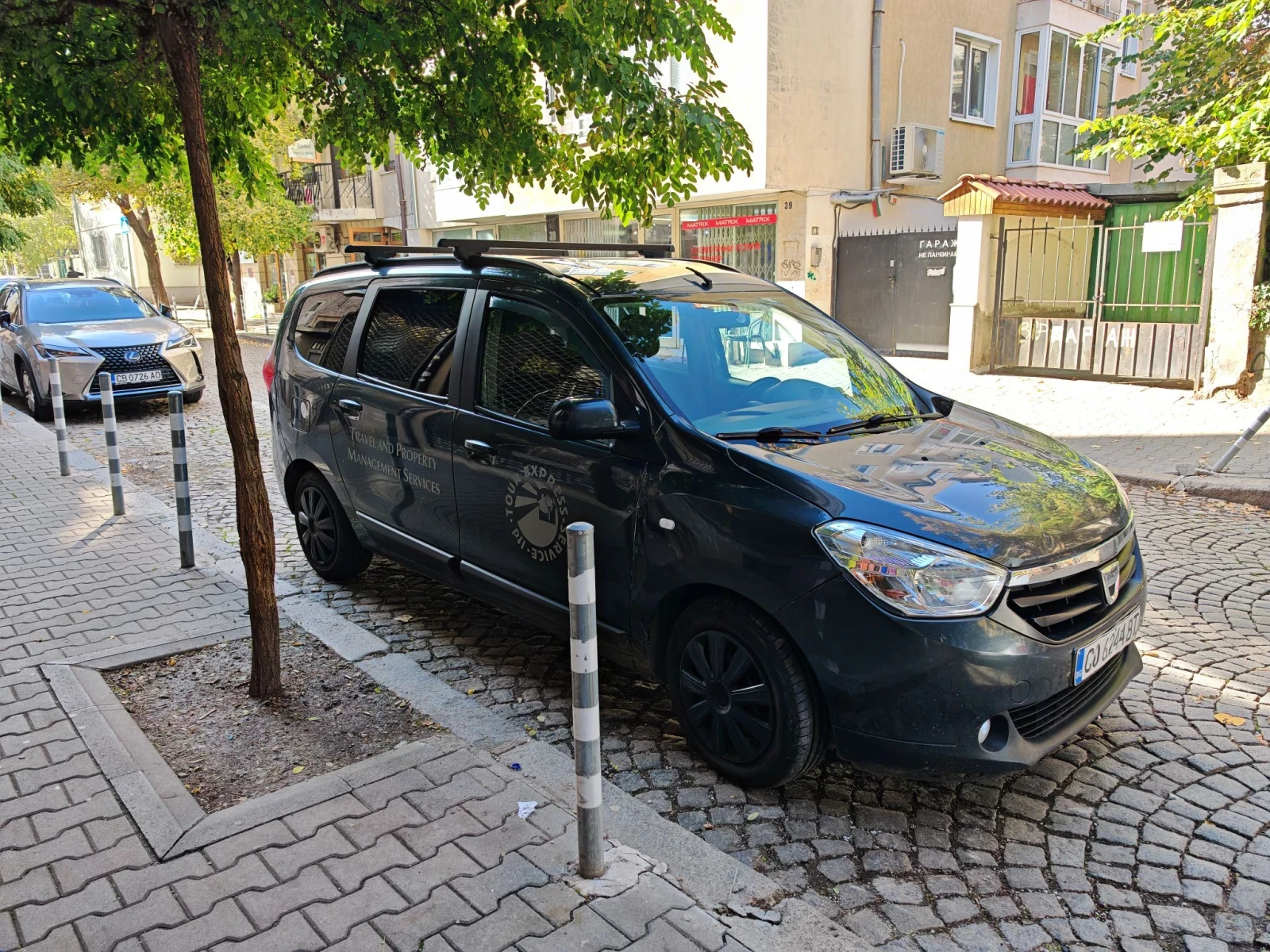 Dacia Lodgy 1.5 ДСИ, снимка 3 - Автомобили и джипове - 56632149