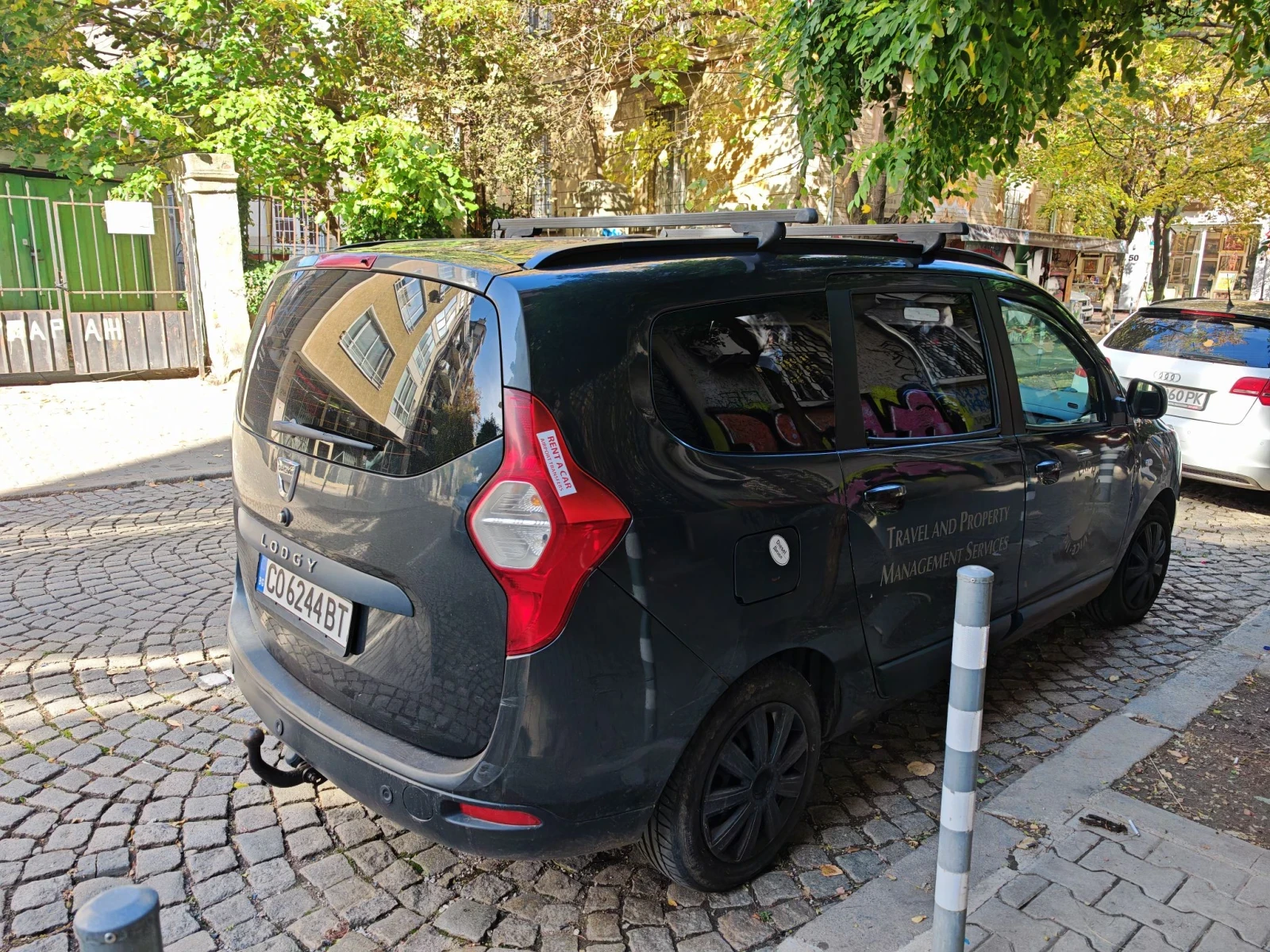 Dacia Lodgy 1.5 ДСИ, снимка 6 - Автомобили и джипове - 56632149