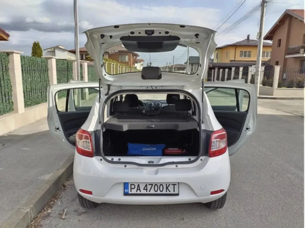 Dacia Sandero 1.2 Бензин, снимка 5 - Автомобили и джипове - 56632149