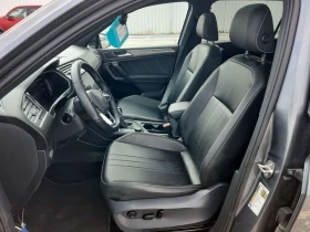 VW Tiguan R LINE BLACK EDITION /CARFAX/2 ключа/Гуми и Джанти, снимка 7
