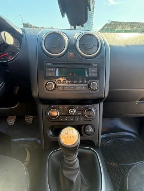 Nissan Qashqai 1.5DCi, снимка 3 - Автомобили и джипове - 53661479