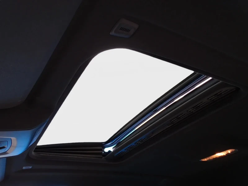 BMW X4 M40i 360КС. ДИСТРОНИК APPLE CAR PLAY КАМЕРИ ШИБЕДА, снимка 16 - Автомобили и джипове - 52000828