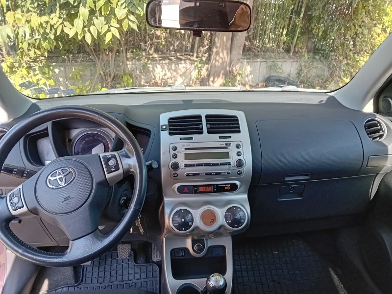 Toyota Urban Cruiser 1.33 VVT-I, снимка 17 - Автомобили и джипове - 47578916