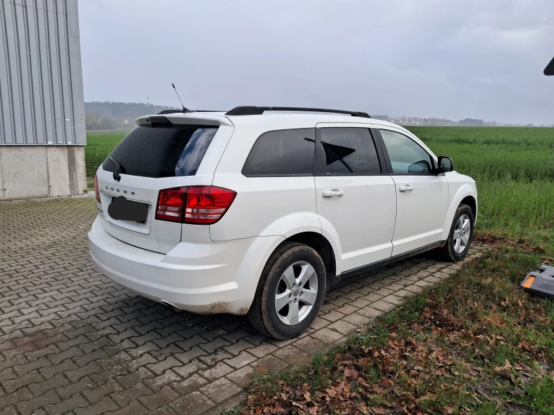 Dodge Journey, снимка 12 - Автомобили и джипове - 48119967