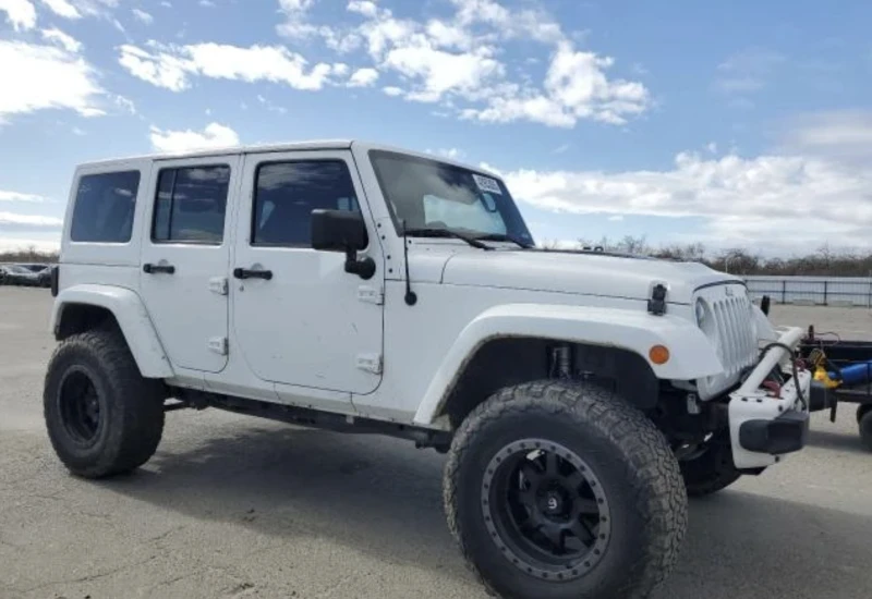 Jeep Wrangler SAHARA, снимка 1 - Автомобили и джипове - 49372799