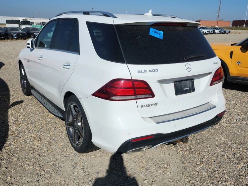 Mercedes-Benz GLE 400 4MATIC * * CARFAX * * АВТО КРЕДИТ * * , снимка 4 - Автомобили и джипове - 52356563