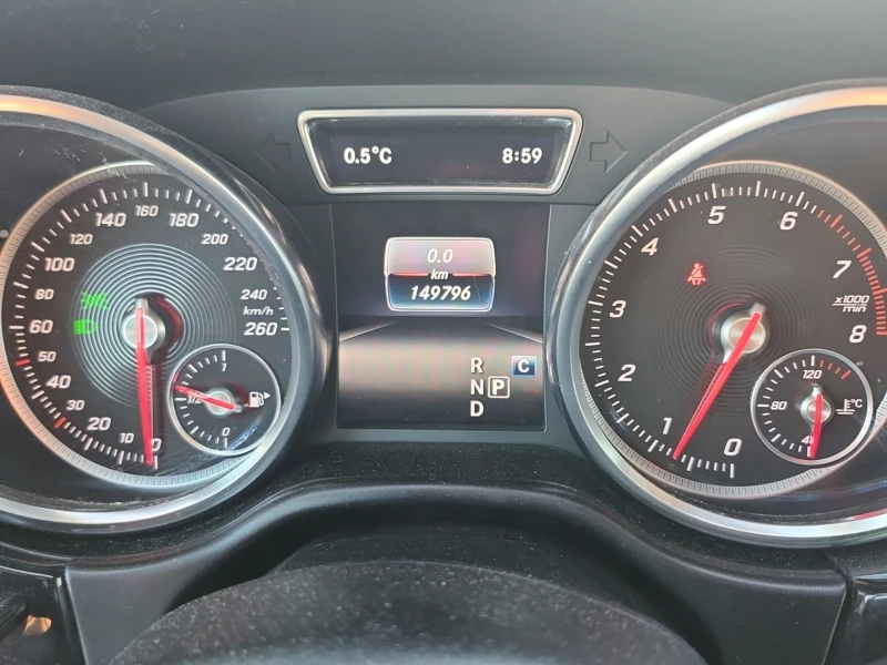 Mercedes-Benz GLE 400 4MATIC * * CARFAX * * АВТО КРЕДИТ * * , снимка 7 - Автомобили и джипове - 52356563