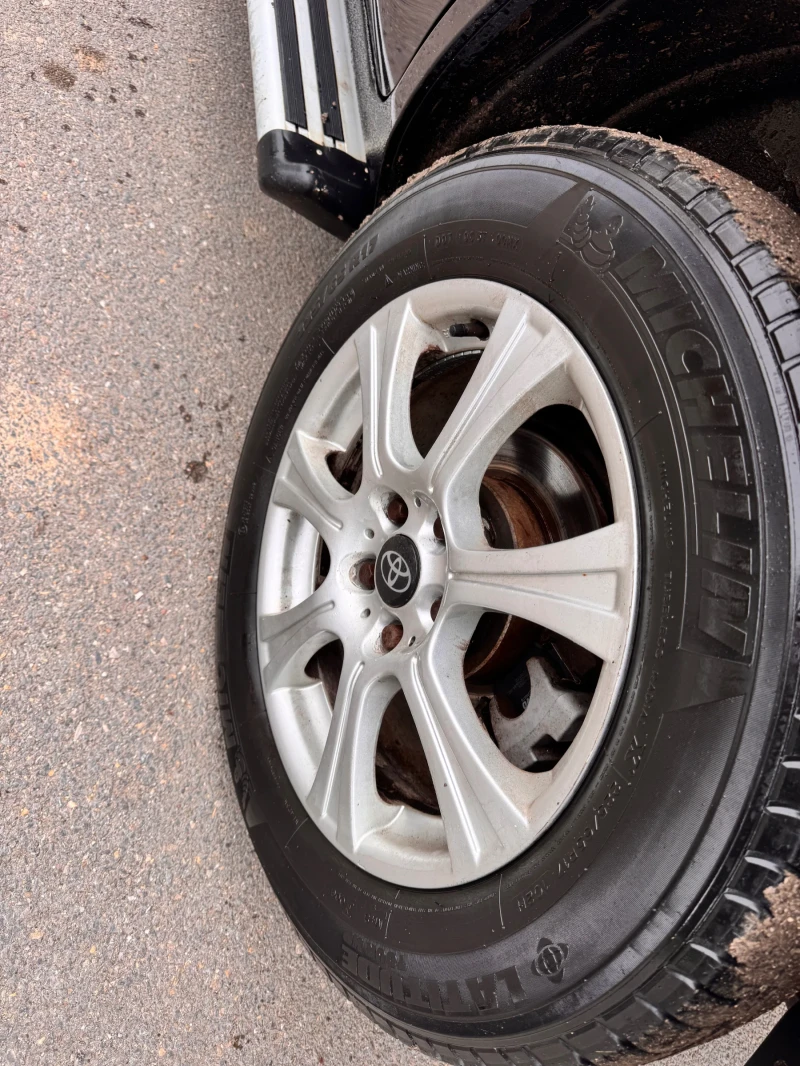 Toyota Rav4 2.2D-4D, снимка 8 - Автомобили и джипове - 53126211