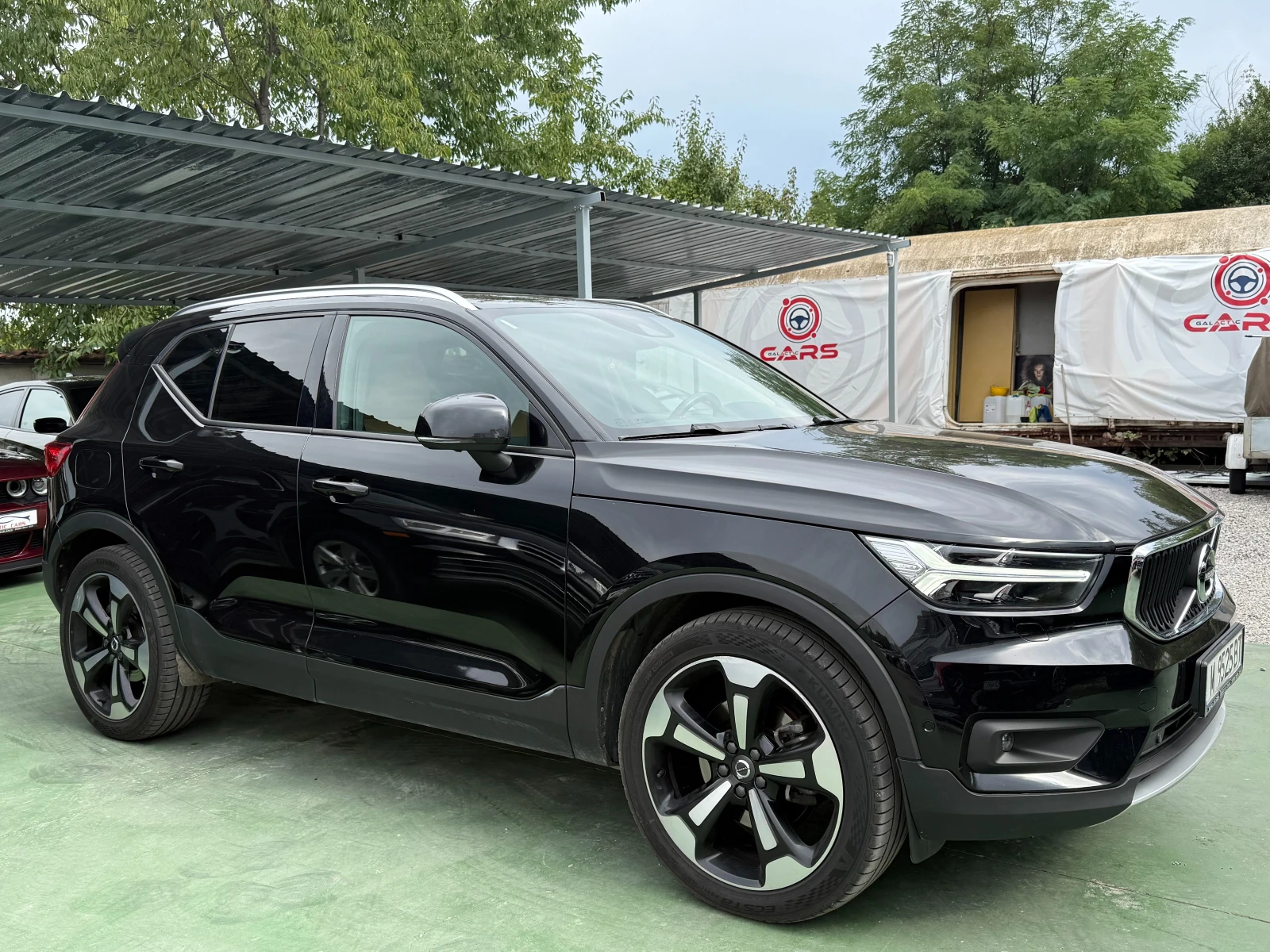 Volvo XC40 D4 AWD - изображение 3
