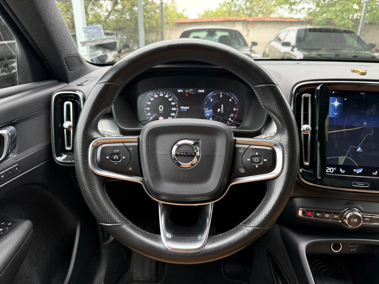 Volvo XC40 D4 AWD | Mobile.bg   11