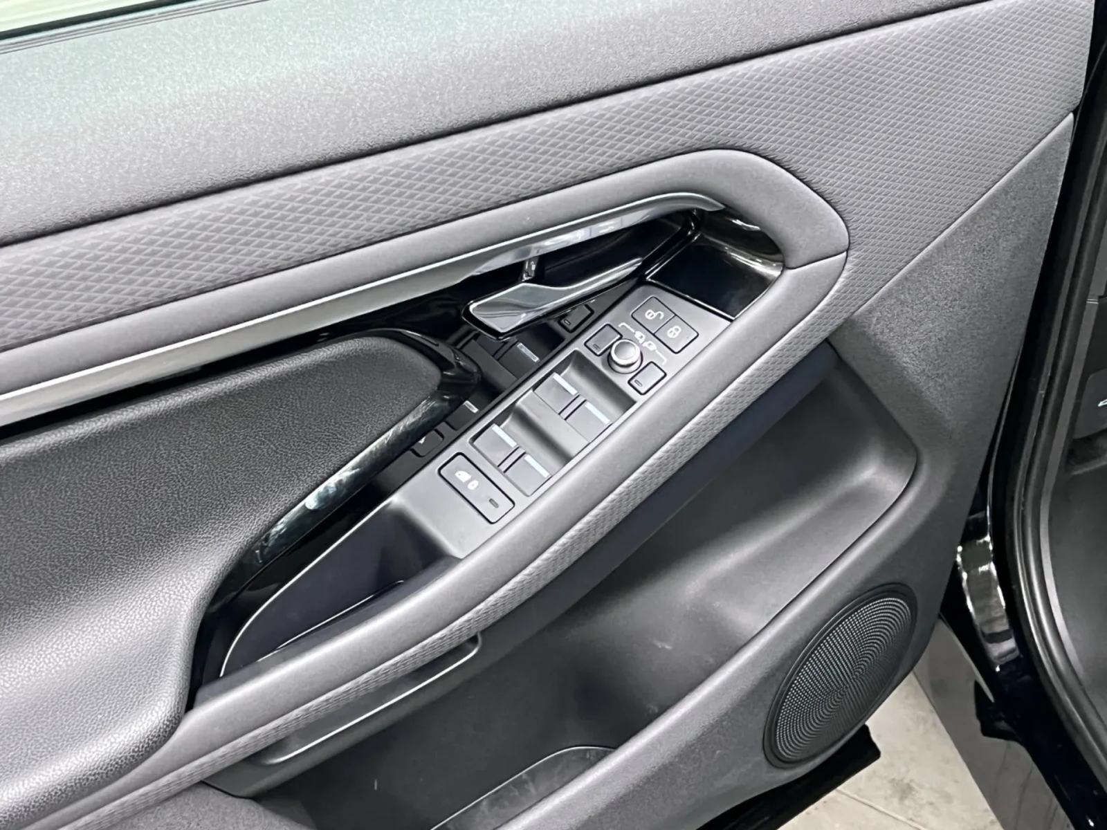 Land Rover Range Rover Evoque P250 S | Mobile.bg � ����������� 11