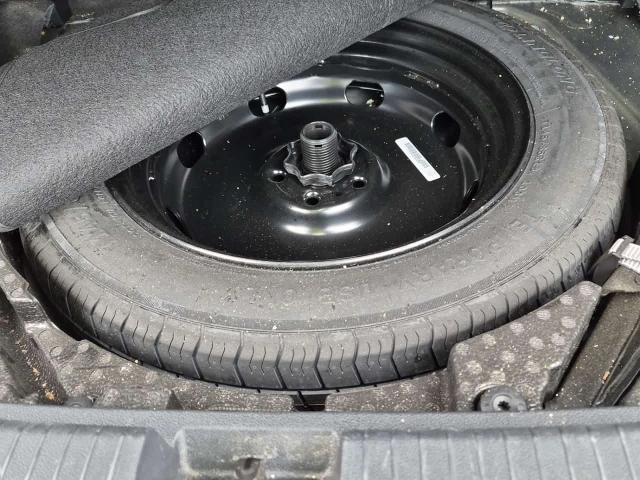 VW Tiguan COMFORTLINE /CARFAX/Кожа/Панорама/Подгрев, снимка 13 - Автомобили и джипове - 53740749