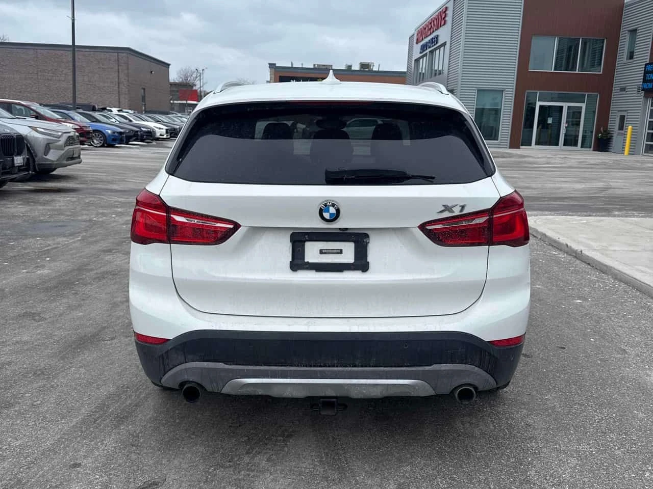 BMW X1 xDrive28i /CARFAX/Кожа/Подгрев/Пано/ От БМВ , снимка 5 - Автомобили и джипове - 53930109