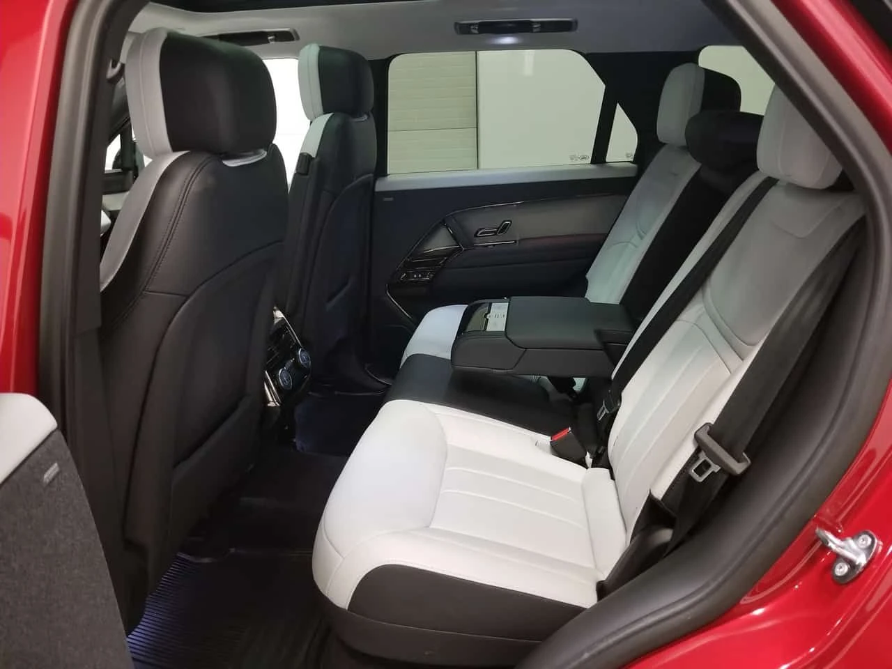 Land Rover Range Rover Sport * Dynamic HSE * CARFAX * MERIDIAN * 360 * 2 КЛЮЧА, снимка 11 - Автомобили и джипове - 54152984