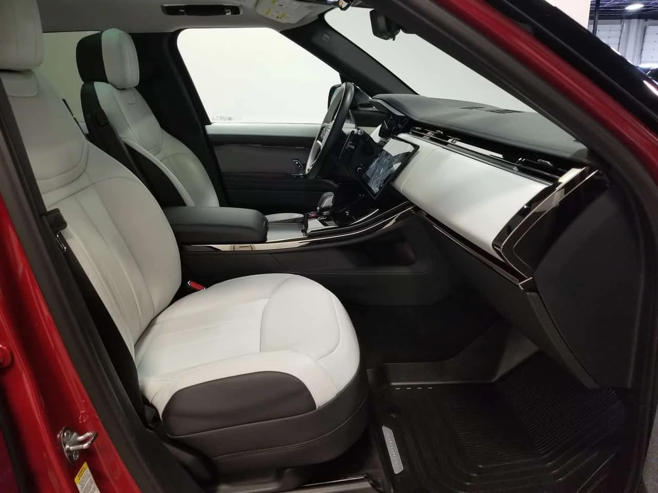 Land Rover Range Rover Sport * Dynamic HSE * CARFAX * MERIDIAN * 360 * 2 КЛЮЧА, снимка 12 - Автомобили и джипове - 54152984