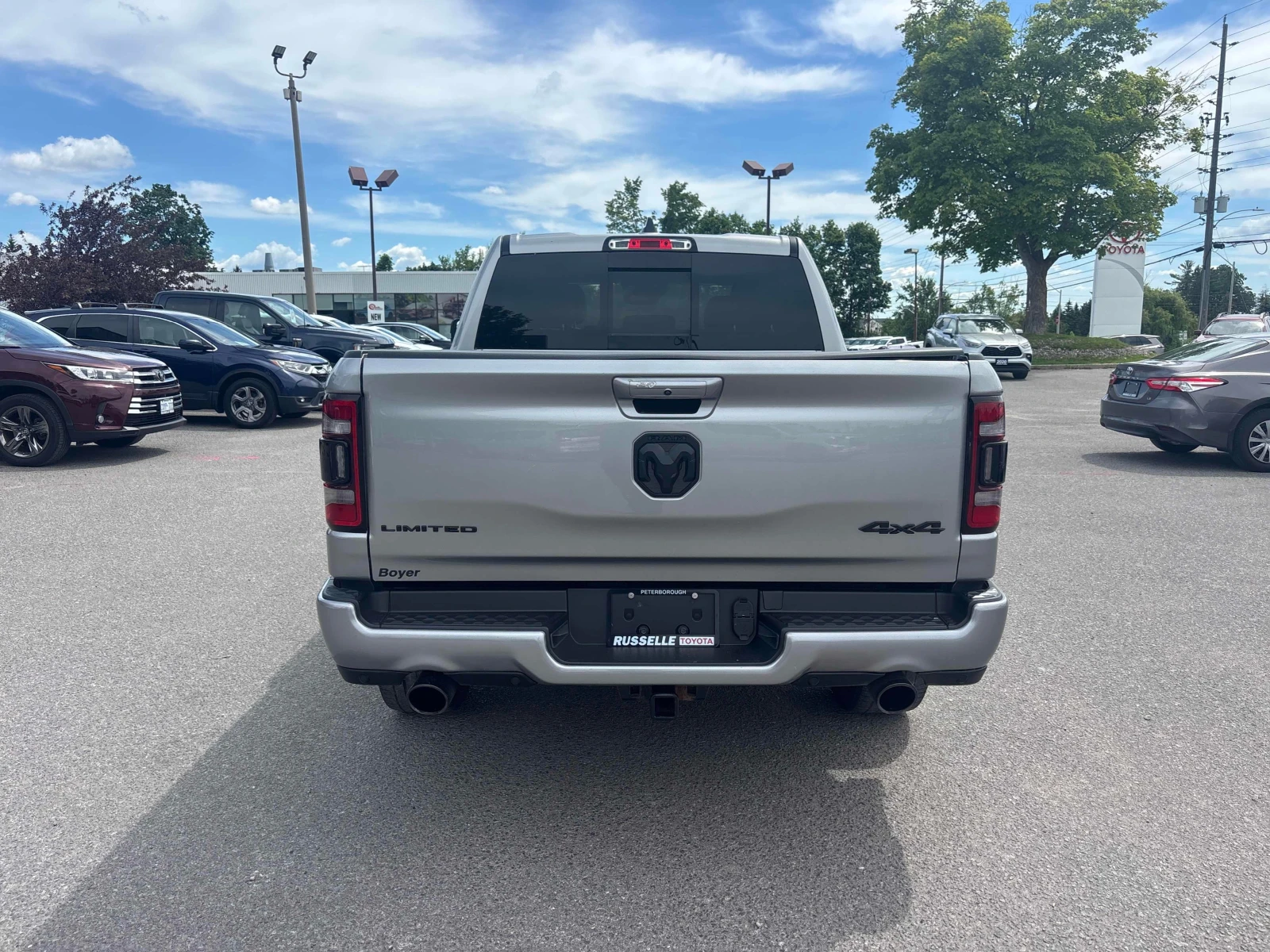 Dodge RAM 1500 LIMITED * * CARFAX * * АВТО КРЕДИТ * * , снимка 4 - Автомобили и джипове - 55049443