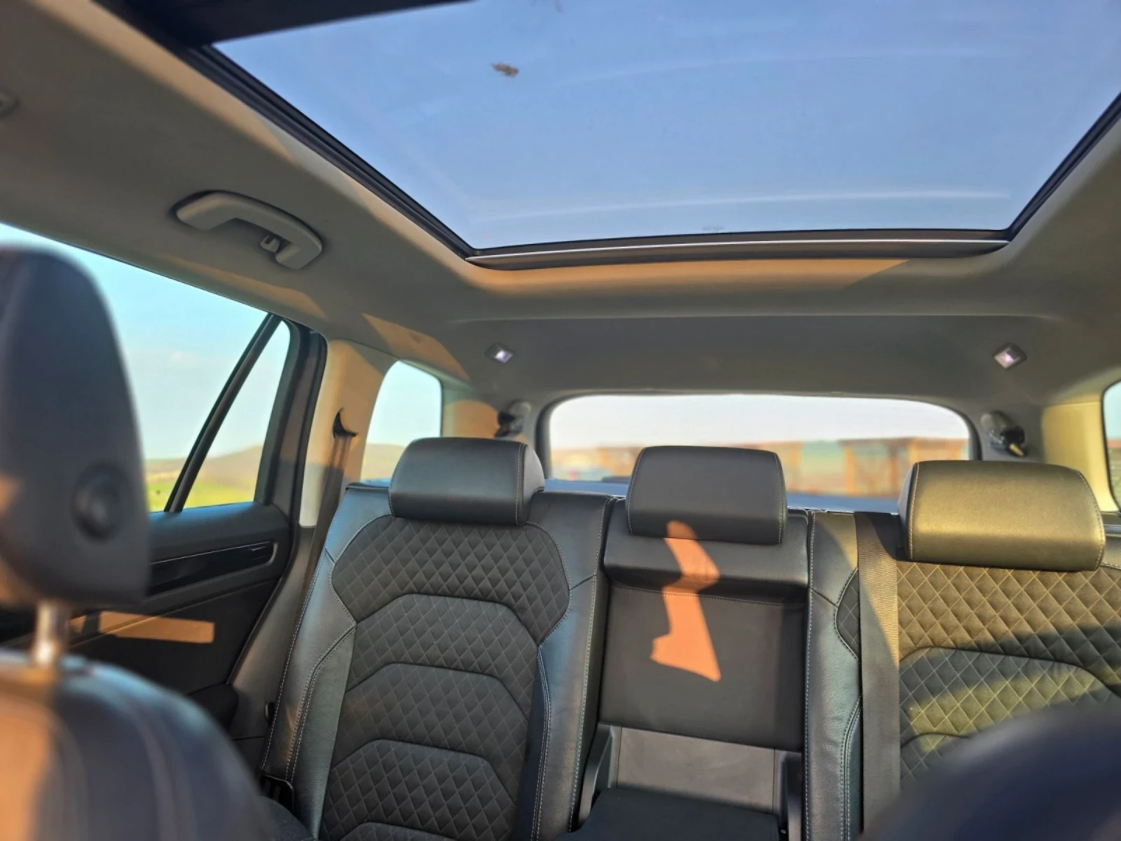 Skoda Kodiaq | 7 МЕСТА | Панорамен покрив, снимка 5 - Автомобили и джипове - 55167278