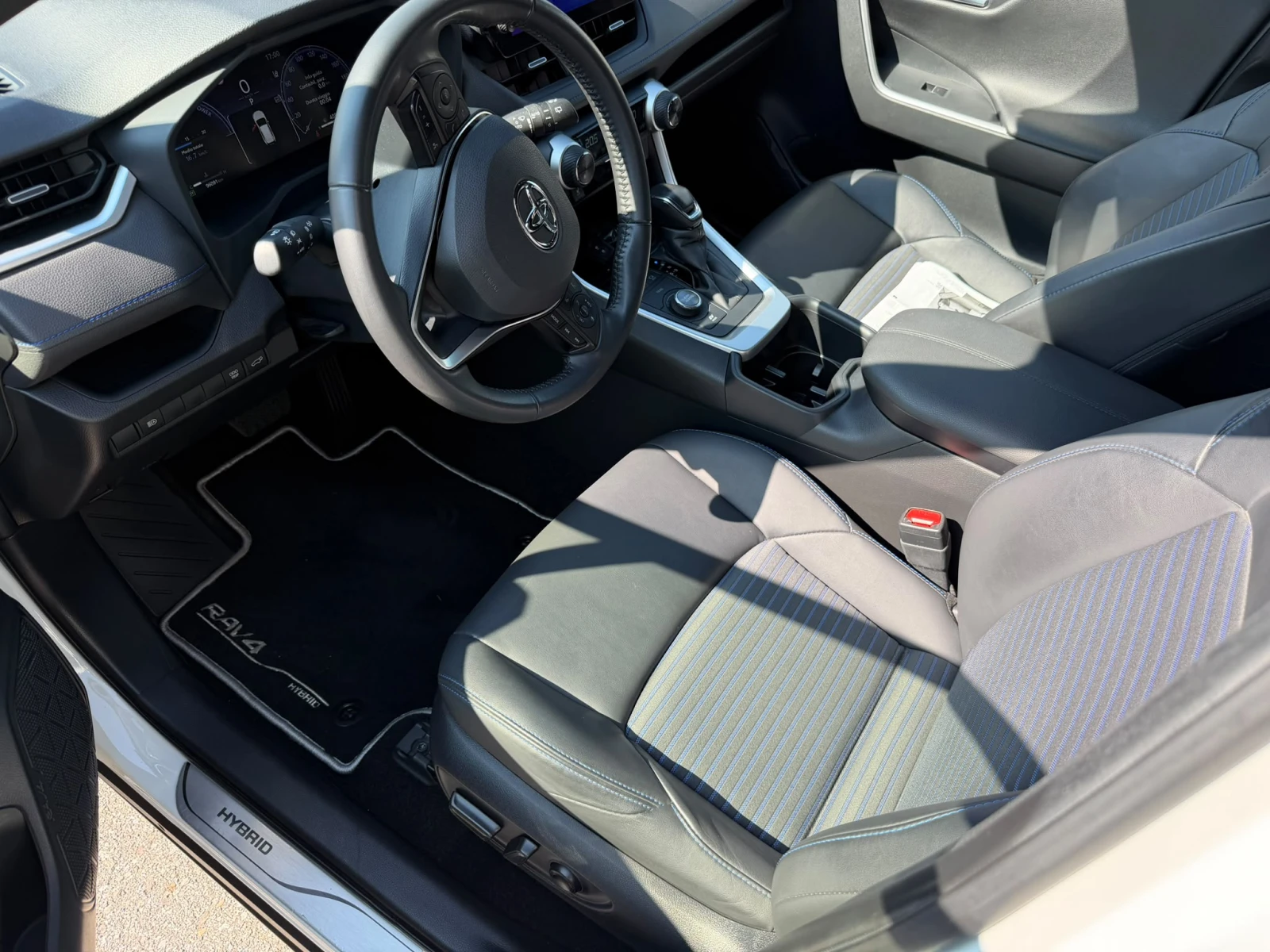 Toyota Rav4 2.5i AWD-i/FACELIFT/DIGITAL COCKPIT/EXCLUSIVE/PEAR | Mobile.bg � ����������� 5