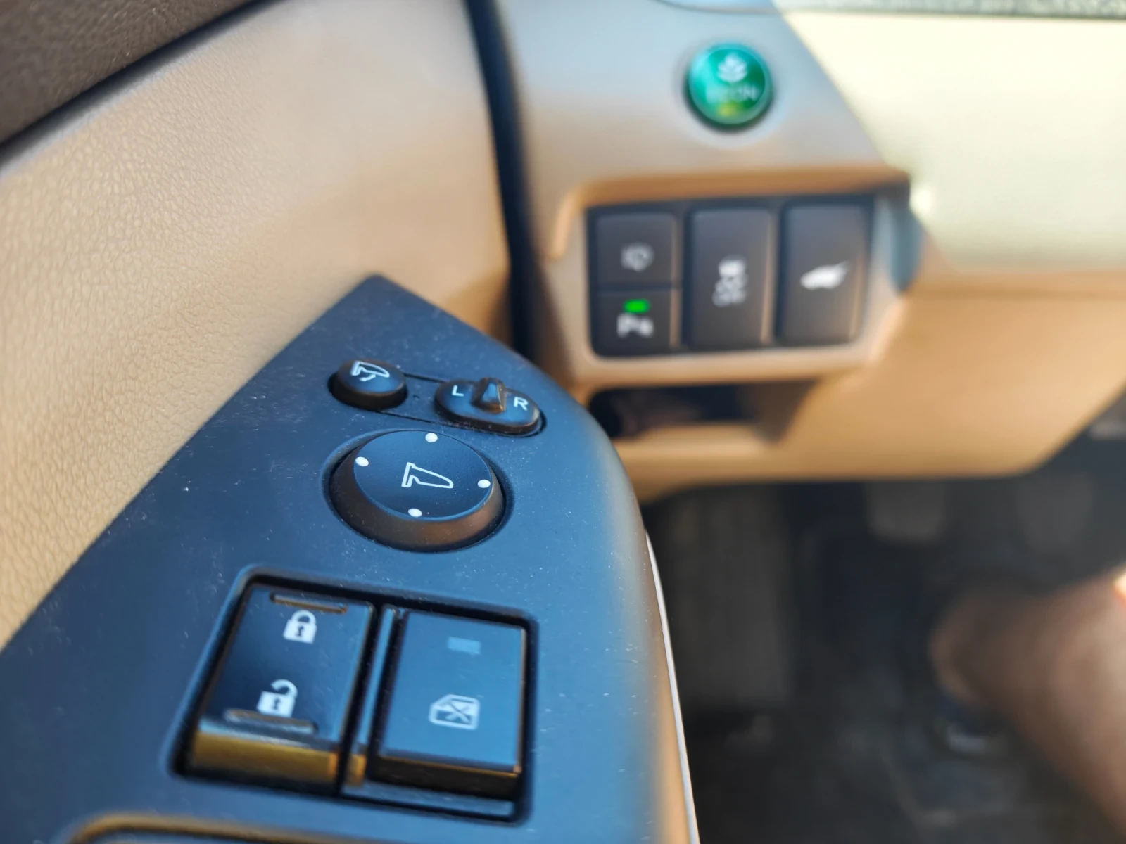 Honda Cr-v 2.2 i-DTEC 4WD, снимка 10 - Автомобили и джипове - 55484776