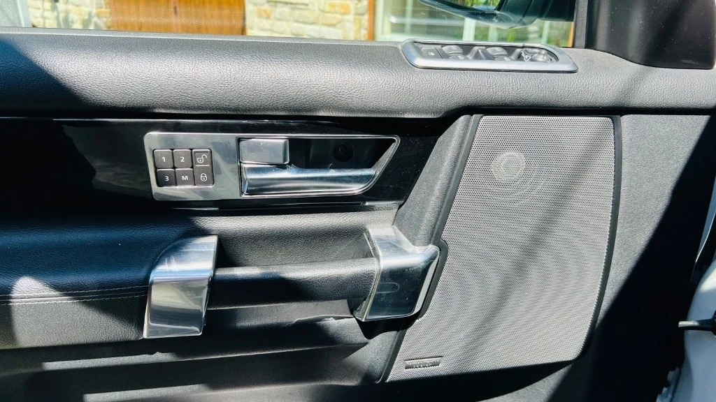 Land Rover Discovery 4 SDV6 HSE, снимка 11 - Автомобили и джипове - 56170713