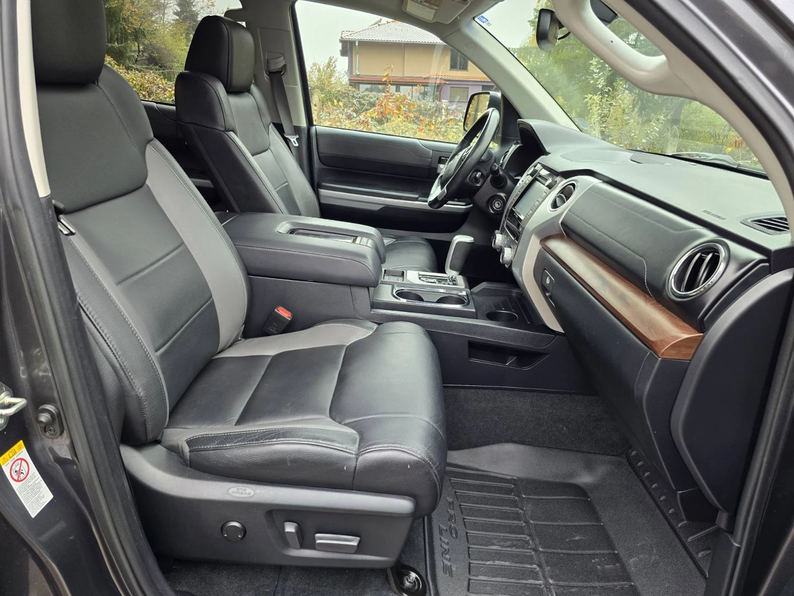 Toyota Tundra 5.7i PLATINUM 4x4, снимка 13 - Автомобили и джипове - 55944299