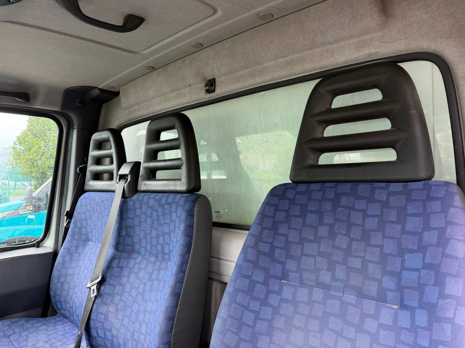 Iveco Daily 35C12* 2.3HPT* 4.20 метра фургон, снимка 6 - Бусове и автобуси - 54751293