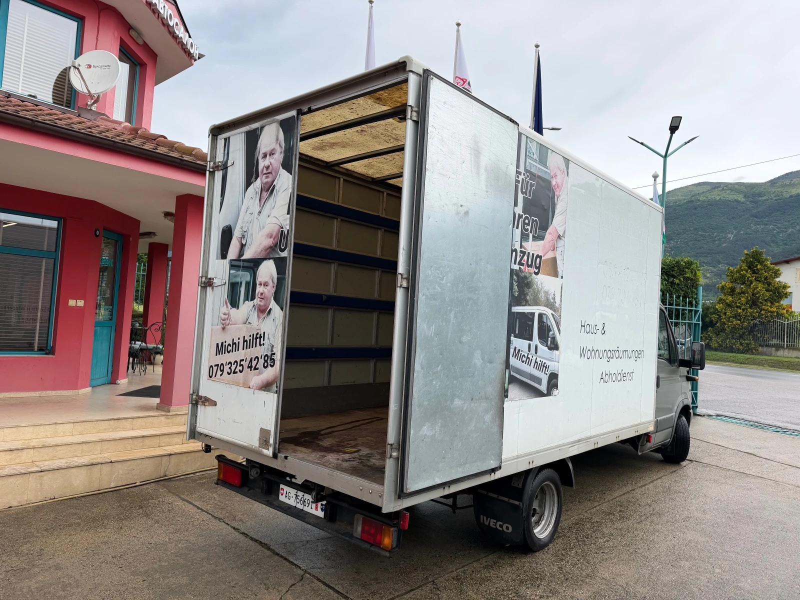Iveco Daily 35C12* 2.3HPT* 4.20 метра фургон, снимка 10 - Бусове и автобуси - 54751293